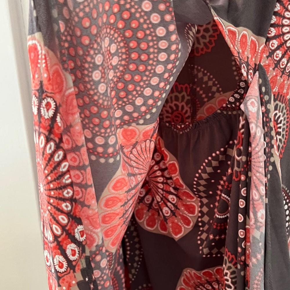 Sleeveless, Robbie Bee dress. Sz M, gray and coral geo print - Picture 5 of 6